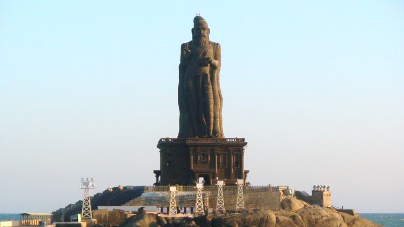 File:Vallavur statue.jpg