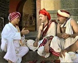 Sant Ekanath talking to people.jpg